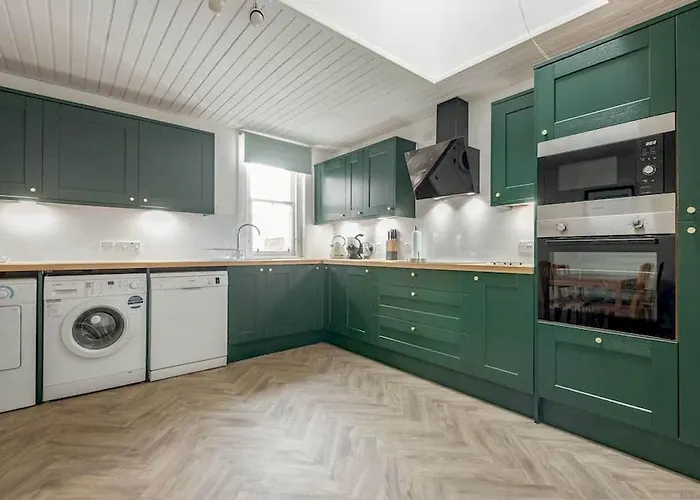 The Cross Keys Apartment - 85D Market Street